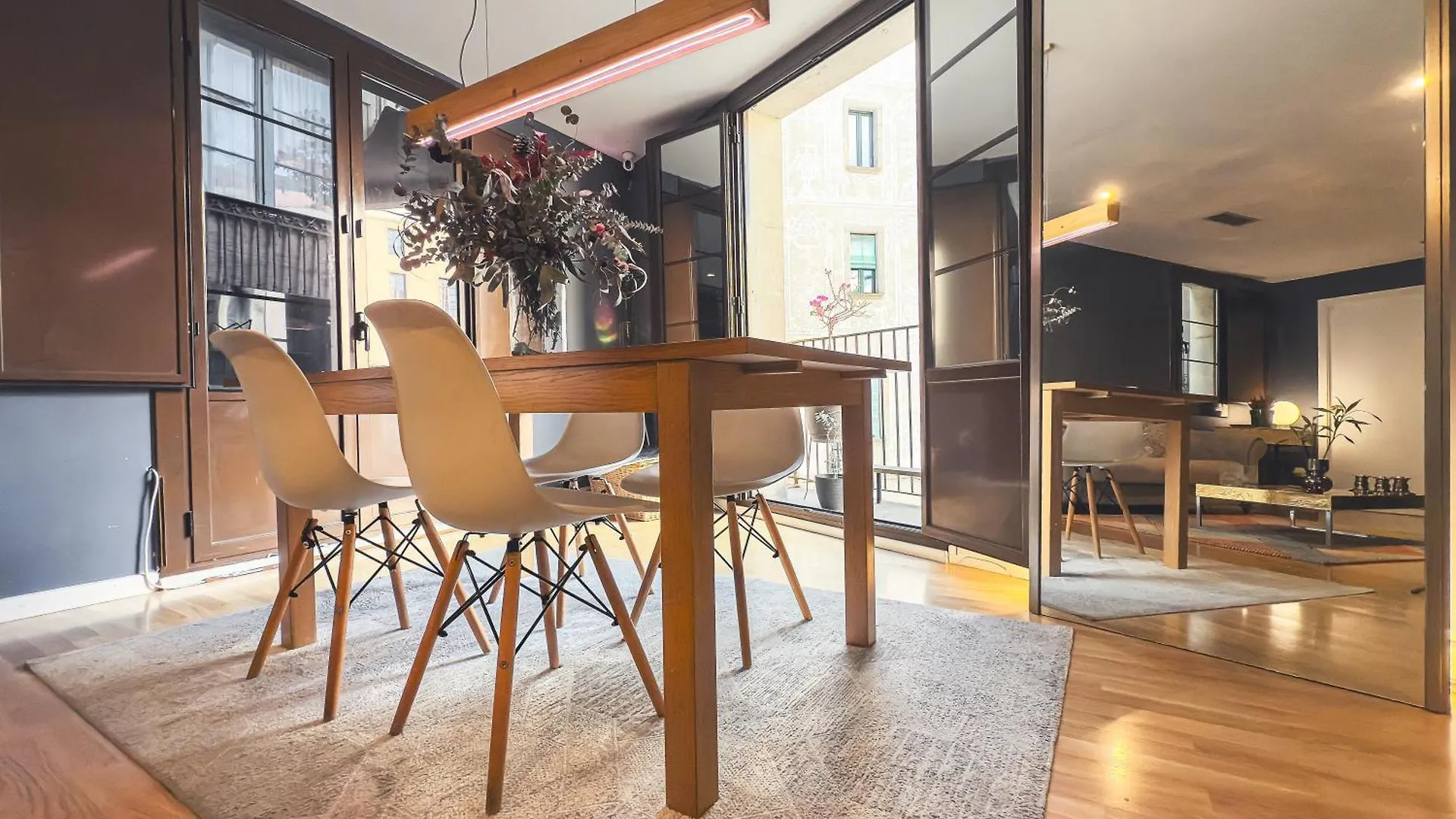Cozy Apartment In The Gothic Quarter Of برشلونة
